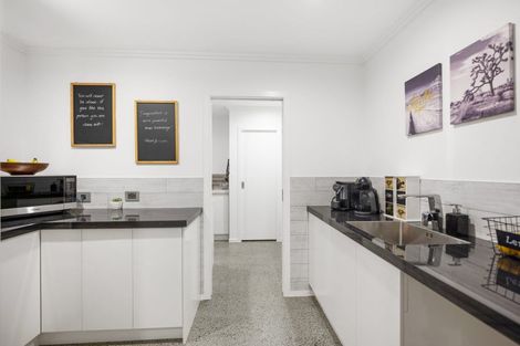 Photo of property in 583 State Highway 16, Kumeu, 0891