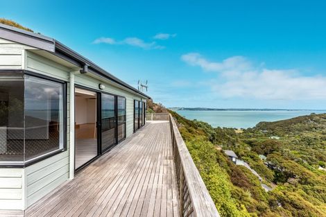 Photo of property in 13 Okoka Road, Omiha, Waiheke Island, 1081