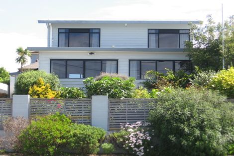 Photo of property in 68 Gulf View Road, Murrays Bay, Auckland, 0630