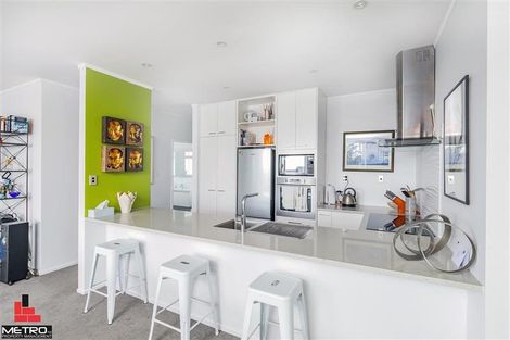 Photo of property in 56 Hackett Street, Saint Marys Bay, Auckland, 1011