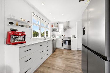 Photo of property in 382 High Street South, Carterton, 5713