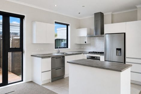 Photo of property in 27 Saltmarsh Road, Hobsonville, Auckland, 0616