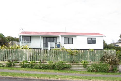 Photo of property in 32 Lantana Avenue, Bell Block, New Plymouth, 4312