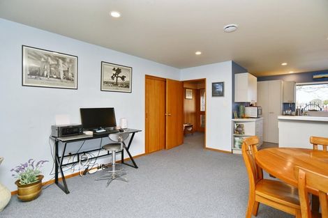 Photo of property in 8b Kingsbury Avenue, Rangiora, 7400