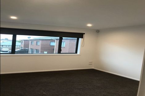 Photo of property in 2/83 Normandy Avenue, Melville, Hamilton, 3206