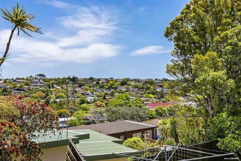 Photo of property in 2/12 Hollyhock Place, Browns Bay, Auckland, 0630