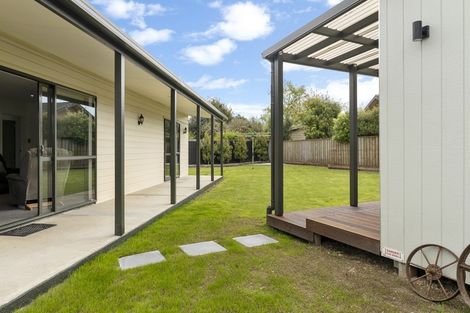 Photo of property in 17a Martin Avenue, Wakefield, 7025