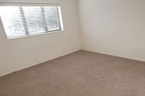 Photo of property in 28 Lomas Way, Albany, Auckland, 0632