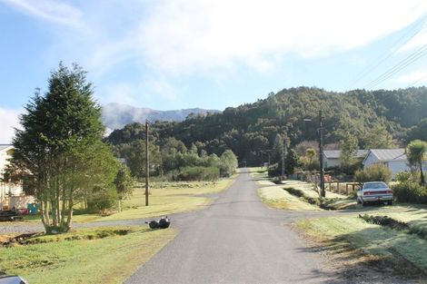 Photo of property in 21 Clifford Street, Blackball, 7804