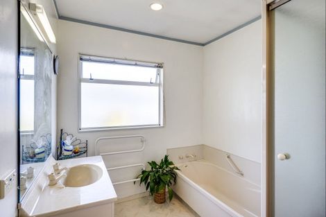 Photo of property in 400 Nelson Street South, Hastings, 4122