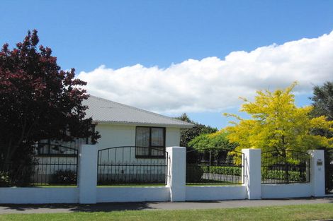 Photo of property in 12 Kilburn Street, Bishopdale, Christchurch, 8053