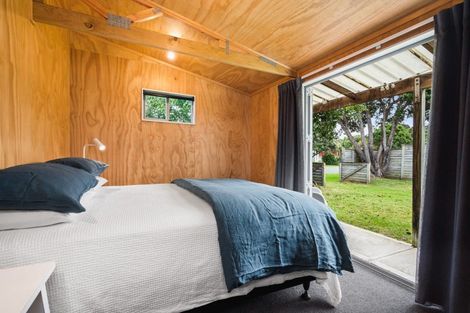 Photo of property in 8 Ringer Avenue, Matapouri, Whangarei, 0173