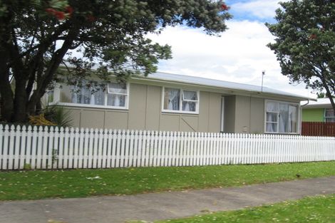 Photo of property in 13 Kemble Close, Mangere, Auckland, 2022