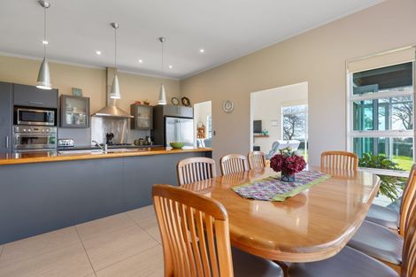 Photo of property in 172 Kaipikari Road Upper, Urenui, 4375