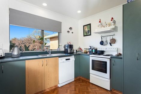 Photo of property in 9 Edgewater Grove, Whakatane, 3120