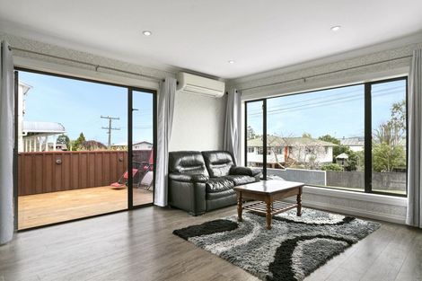 Photo of property in 35 Chesham Avenue, Waipahihi, Taupo, 3330