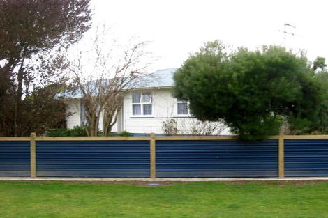 Photo of property in 14 Philip Street, Carterton, 5713