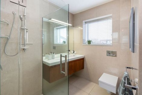 Photo of property in 3/99 Aikmans Road, Merivale, Christchurch, 8014