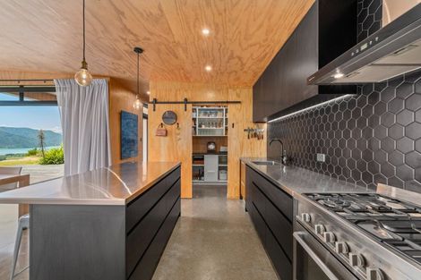 Photo of property in 1424 Queen Charlotte Drive, Linkwater, 7281