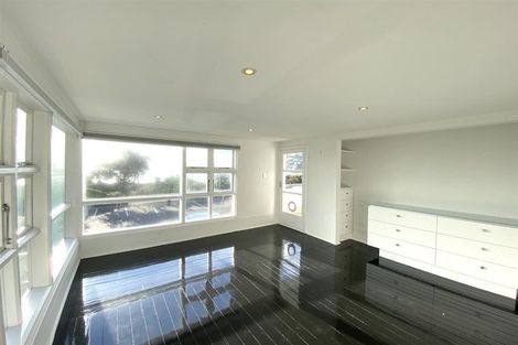 Photo of property in 100 Esplanade, Sumner, Christchurch, 8081