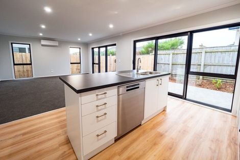 Photo of property in 8 Koru Loop, Paraparaumu, 5032