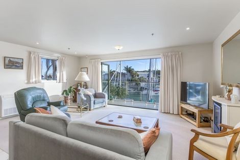 Photo of property in 50 Harbour Village Drive, Gulf Harbour, Whangaparaoa, 0930