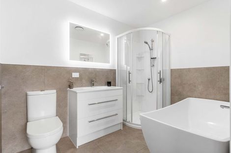 Photo of property in 128 Sharyn Place, Whangamata, 3620