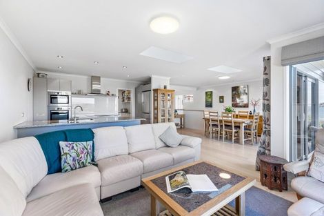 Photo of property in 1/28 Oban Road, Browns Bay, Auckland, 0630