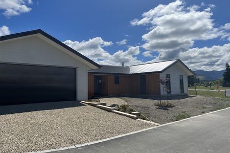 Photo of property in 2 Balfour Way, Hanmer Springs, 7334