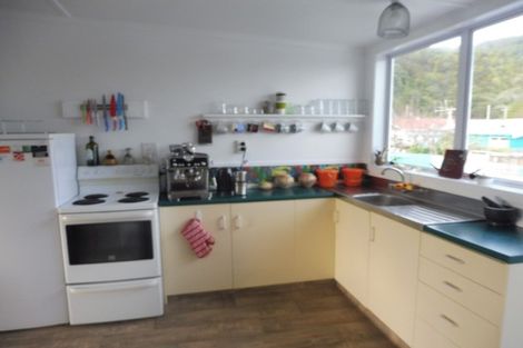 Photo of property in 11 Tatahi Street, Te Puru, Thames, 3575