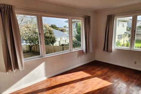 Photo of property in 1/8 Alston Avenue, Kelston, Auckland, 0602