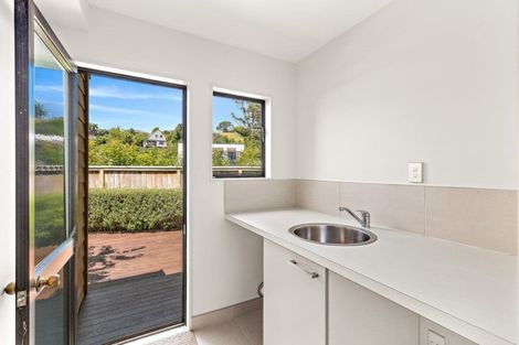 Photo of property in 30a Laurence Street, Manly, Whangaparaoa, 0930