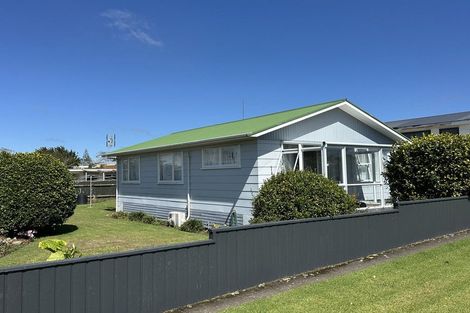 Photo of property in 9a Pratt Street, Waitara, 4320