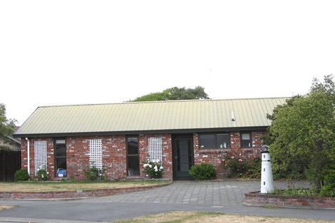 Photo of property in 8 Ludlow Place, Parklands, Christchurch, 8083