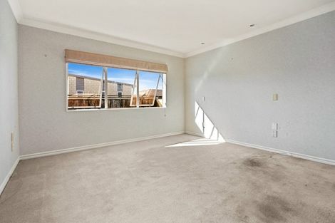 Photo of property in 12 Lucombe Place, Cambridge, 3434