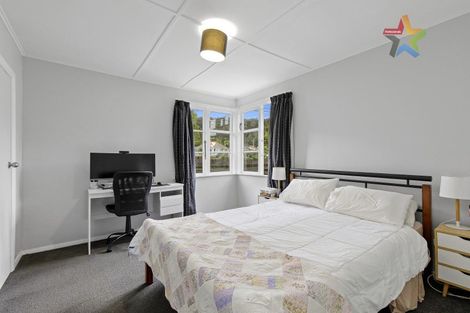 Photo of property in 25 Fleet Street, Naenae, Lower Hutt, 5011
