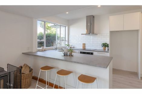 Photo of property in 7 Clouston Street, Saint Martins, Christchurch, 8022