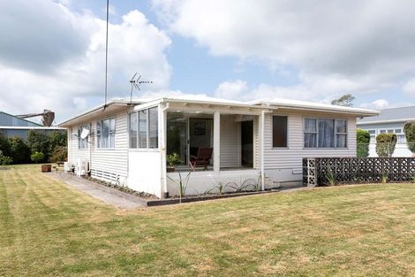 Photo of property in 11 Standish Street, Inglewood, 4330