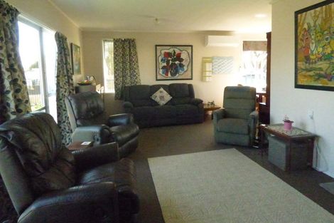Photo of property in 33 Gloucester Street, Patea, 4520
