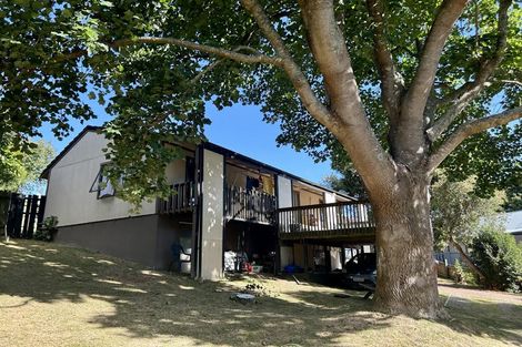Photo of property in 14 Palmetto Place, Goodwood Heights, Auckland, 2105