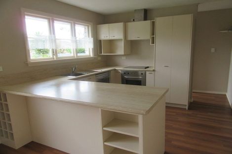 Photo of property in 4 Fairmile Place, Russley, Christchurch, 8042