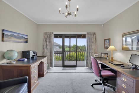 Photo of property in 135a Lake Crescent, Hamilton Lake, Hamilton, 3204