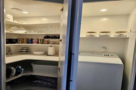 Photo of property in 17a West Avenue, Saint Clair, Dunedin, 9012