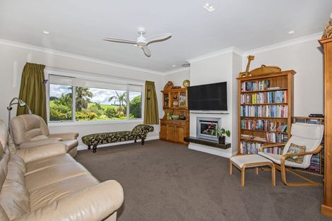 Photo of property in 21 Magnolia Tree Lane, Kerikeri, 0294