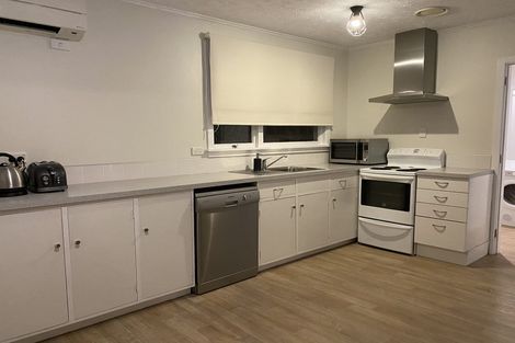 Photo of property in 2/18 Selwyn Street, Somerfield, Christchurch, 8024