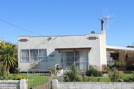 Photo of property in 10 Huia Street, Foxton Beach, Foxton, 4815