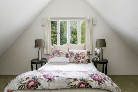 Photo of property in 11 Shortland Place, Havelock North, 4130