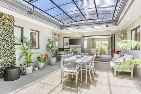 Photo of property in 30 Maxwelton Drive, Mairangi Bay, Auckland, 0630