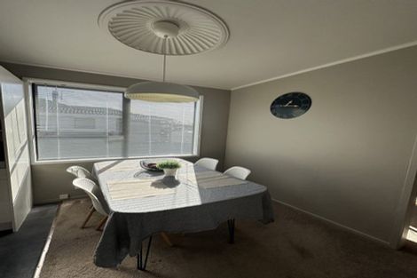 Photo of property in 10 Granville Drive, Massey, Auckland, 0614