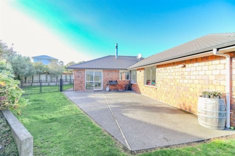 Photo of property in 11 Lithgow Drive, Otamatea, Whanganui, 4500